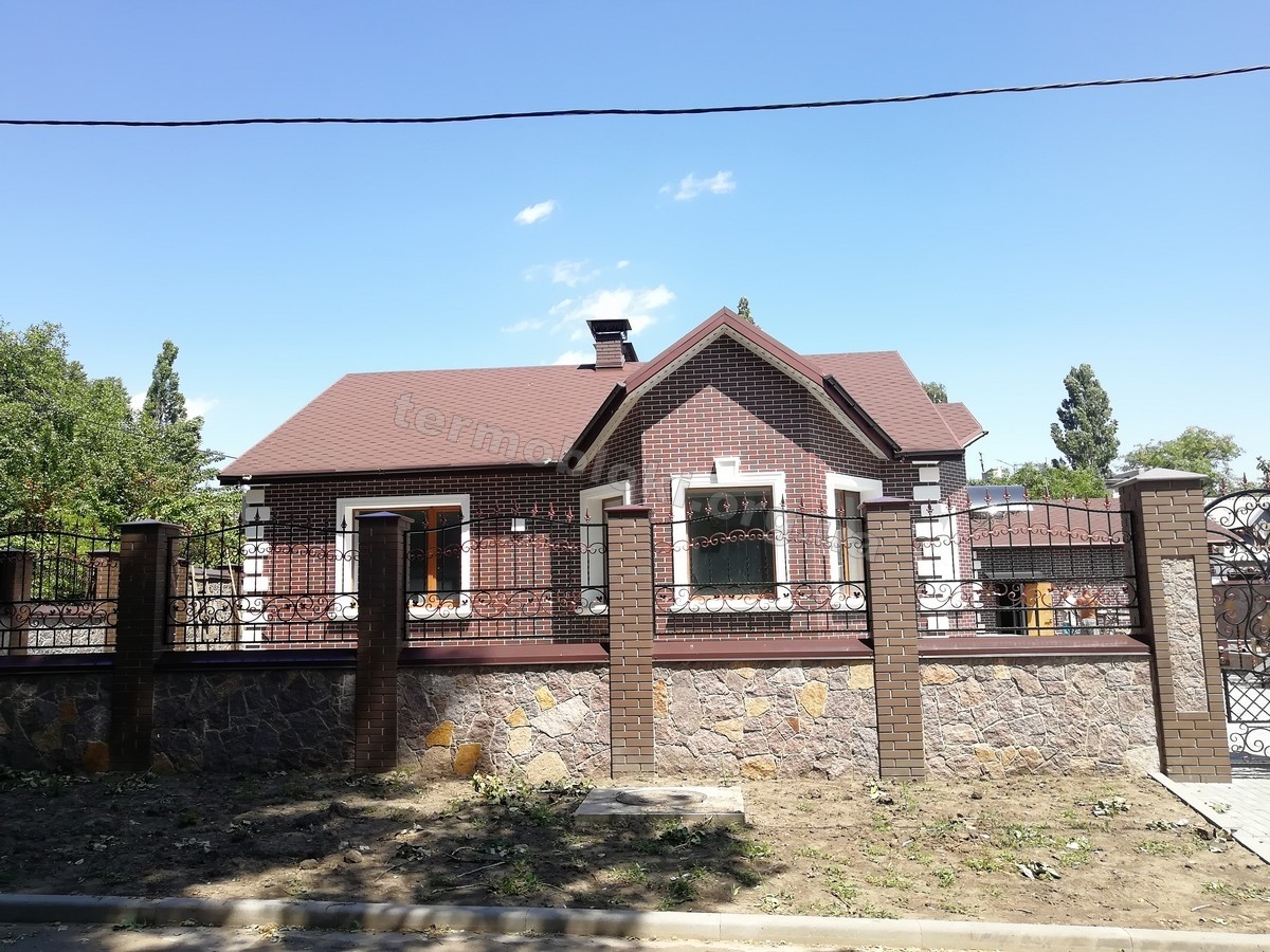 Кривой Рог (Днепропетровская область). Плитка - Клауд Браун, Натурал Браун
