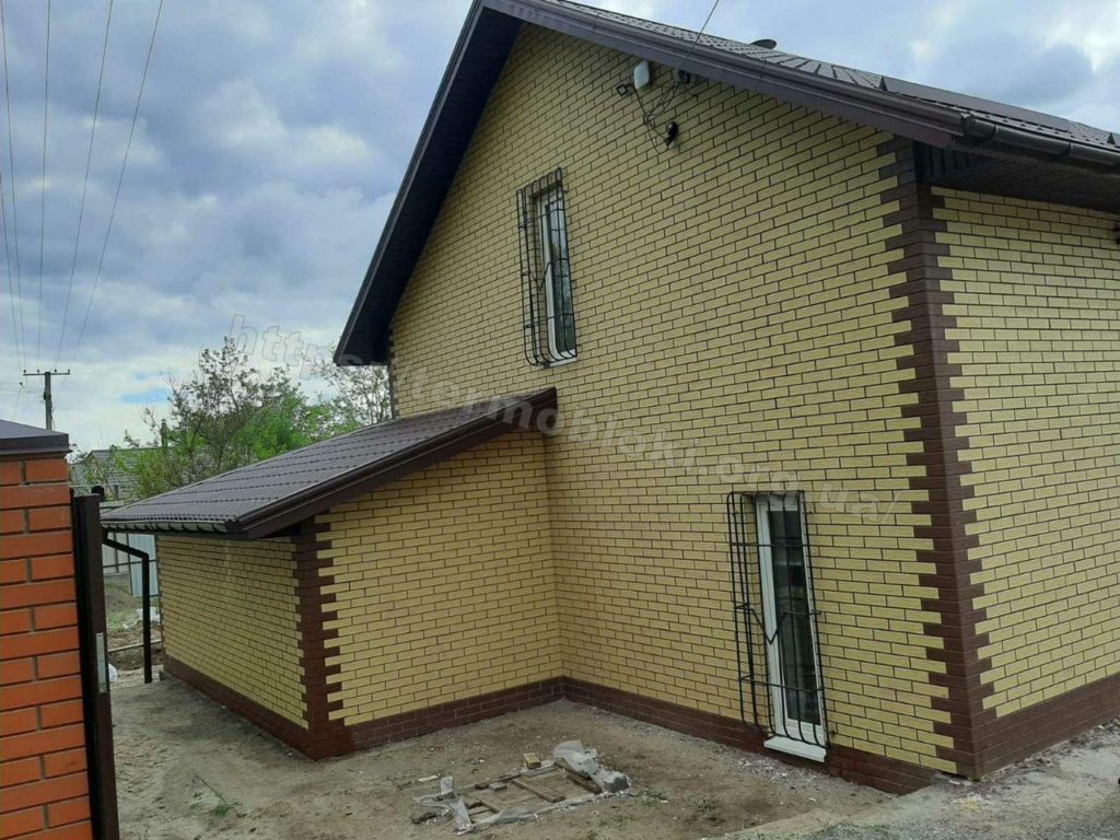 Dibrovo. Dnepropetrovsk region. Thermal panel with facade tiles Cerrad sand (facade) and braz (corners) 1