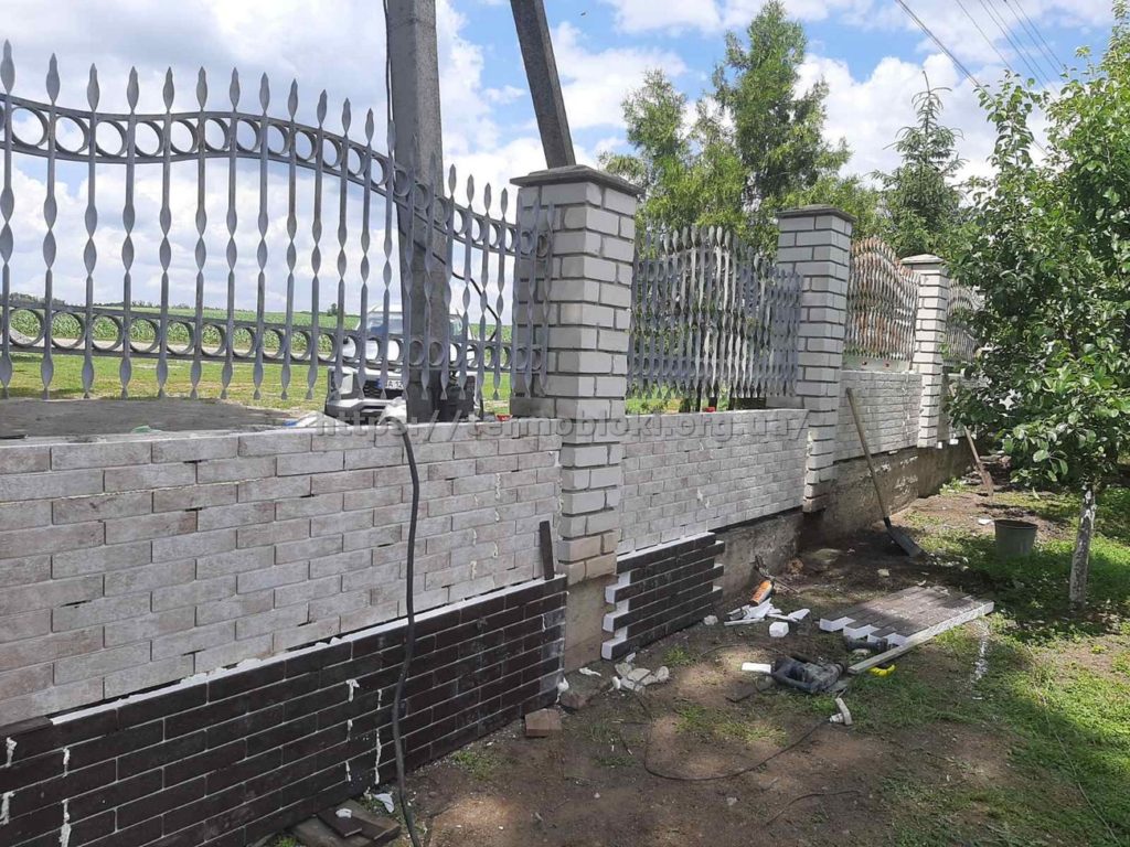 Новгородка. Кировоградская область. Термопанель с керамогранитной плиткой брикстайл оксфорд крем и стренд коричневый процесс 4