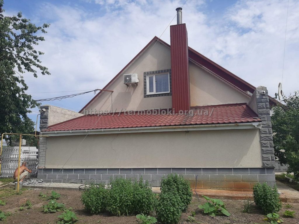 Новгородка. Кировоградская область. Термопанель с керамогранитной плиткой брикстайл оксфорд крем и стренд коричневый до 3