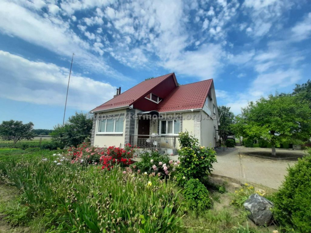 Новгородка. Кировоградская область. Термопанель с керамогранитной плиткой брикстайл оксфорд крем и стренд коричневый до 5